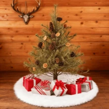 1pc Holiday Artificial Fur Christmas Tree Skirt - Snowflake White Plush Carpet Mat, Suitable For Holiday Home Decor, Polyester, Christmas Tree Stand Cover, New Year Decoration