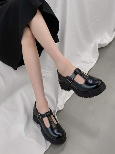 Womens Oxford Shoes With Buckle Strap And Chunky Outsole For Everyday Wear