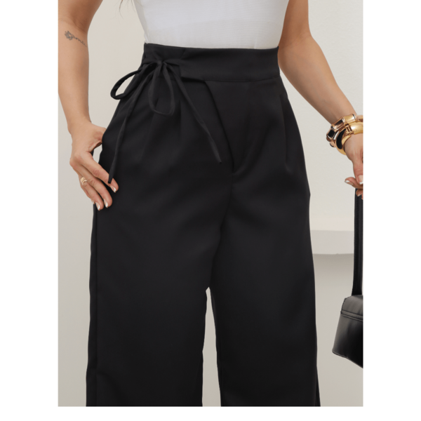 Calça Pantalona Feminina Estilo Alfaiataria – Look Chic e Confortável para Qualquer Ocasião