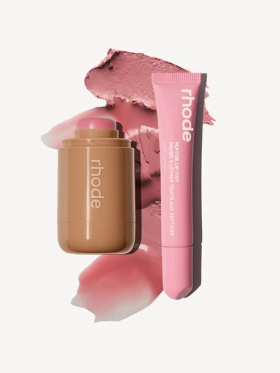 RHODE Hailey los dúos Colorete de bolsillo+Tinte labial con péptidos.Set de cosméticos (bálsamo labial y colorete en barra).piggy+ribbon/freckle+toast/sleepy girl+raspberry jelly/toasted teddy+espresso/date cake+pbj/plum+pbj