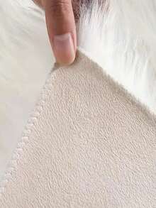 1 件圣诞新年毛绒地毯，秋冬新款人造毛皮装饰地毯，绒头高度 5-7 厘米，白色毛绒地毯，适合用作窗台垫，秋冬保暖，防滑易清洁，适用于客厅、卧室、儿童房、床边，简约时尚，适用于各种场景和日常使用 - 白色 - 查看 11