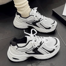 2025 Black And White Dad Shoes Dominate The Streets! The Mesh Is Breathable + The Deconstructed Lines Are Crazy About It, Hiding The Flesh And Showing The Legs, Suitable For Jeans, Every Step Is A Highlight Of The Outfit, And The Fashion Buff Is Stacked Up To Be So Beautiful! - 黑色 - 查看 3