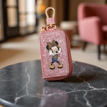 1 pieza Bolsa para llaves de coche mini con estampado de Minnie para hombres y mujeres, bolsa de almacenamiento de llaves, accesorio de llave creativo y de moda con decoración mínima, monedero mini, cartera, llavero, accesorios de moda, esenciales de viaje
