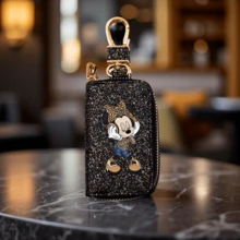 1 pieza Bolsa para llaves de coche mini con estampado de Minnie para hombres y mujeres, bolsa de almacenamiento de llaves, accesorio de llave creativo y de moda con decoración mínima, monedero mini, cartera, llavero, accesorios de moda, esenciales de viaje