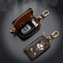 1 pieza Bolsa para llaves de coche mini con estampado de Minnie para hombres y mujeres, bolsa de almacenamiento de llaves, accesorio de llave creativo y de moda con decoración mínima, monedero mini, cartera, llavero, accesorios de moda, esenciales de viaje