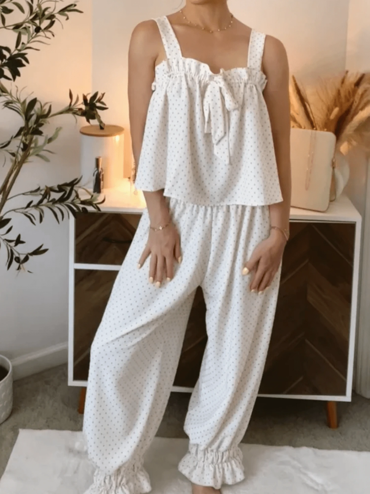 Women Y2k 2 Piece Lounge Outfit Dots Print Sleeveless Square Neck Tie Front Babydoll Peplum Tank Tops With Elastic Waist Wide Leg Ruffle Hem Pants Matching Sleepwear Loungewear Set - trắng - Xem 1