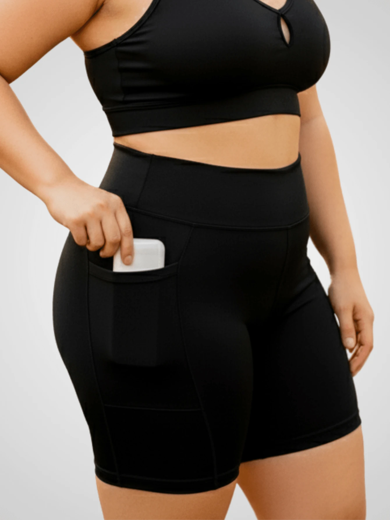 Bermuda Shorts With Pocket Fitness Plus Size Suplex High Waist Women's Sports Shorts Casual Workout UV Protection - 黑色 - 查看 1