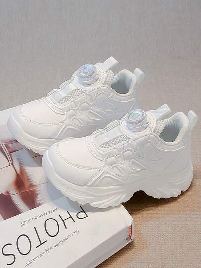 1双儿童运动鞋，2026新款厚底春秋季女童休闲软底运动鞋，适合户外活动、上学和聚会