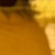 Màu vàng