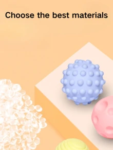 1个/3个/6个装宠物犬猫磨牙玩具。它们可以发出声音，帮助磨牙和清洁牙齿。球形设计可以吸引狗狗的注意力，促进互动。它们是有趣的宠物玩具。