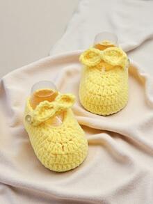1 Paar handgefertigte gehäkelte Babyschuhe mit Schleife, gestrickte Krabbelsocken für den Innenbereich
