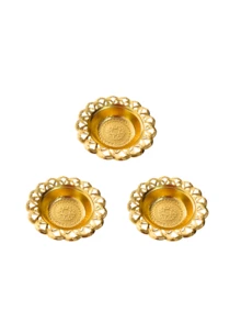 1PC European Vintage Iron Candle Holder/Candlestick Holders, Candlelight Dinner Shooting Props Candlelight Dinner Wedding Table Decoration,Room Decor/Home Decor/Table Decor/Wedding Candle Decor,Suitable For Weddings, Festivals, Tabletop Decorations For Home, Parties, Weddings,Best Friend Gift/Winter Gift,Thanksgiving Day/Christmas/Halloween