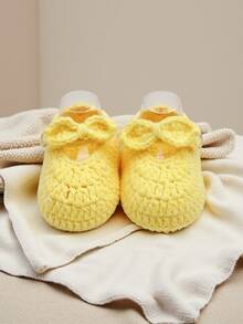 1 Paar handgefertigte gehäkelte Babyschuhe mit Schleife, gestrickte Krabbelsocken für den Innenbereich