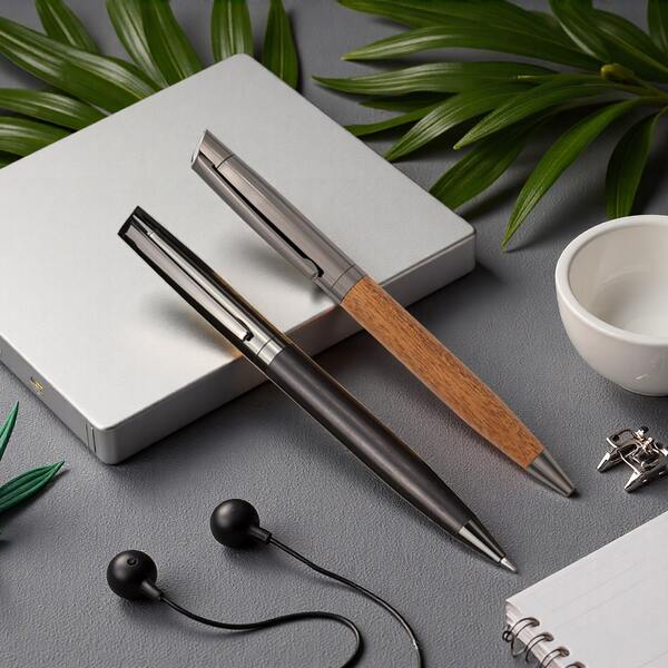 Caneta esferográfica clássica minimalista de luxo + vem com 4 refps - Escrita suave/Adequada para estudantes, empresários/mulheres - Ferramenta de escrita diária/Presente sofisticado, essencial para o escritório