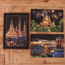 A3 Größe Stadt Landschaft Kratzbild Malset, kreatives DIY Zeichnen Set für Erwachsene, farbiges Kratzbild Papier, Geburtstags-/Feiertags-/Weihnachts-/Neujahrgeschenk - Verschiedenfarbig - Übersicht 9
