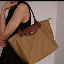 Amarillo desierto clásico