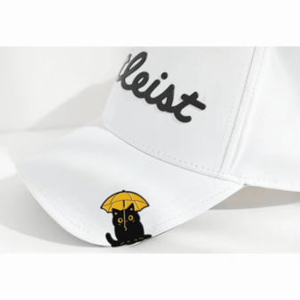 Cat Design Golf Ball Marker - Magnetic Hat Clip And Ball Marker, Easy To Use Golf Accessory For Marking Ball Position On The Green, Perfect Gift For Golf Enthusiasts