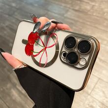 Teléfono rojo con grandes cerezas, lente integral, acabado electrochapado magnético, compatible con carga inalámbrica magnética y compatible con phone 16 Pro Max, 16, 15 Pro, 14, 14 Plus/14 Pro Max, 13, 13 Pro, 12 Pro, 11/11 Pro y la serie Pro. Es un excelente teléfono para amigos, cumpleaños y festividades. - Dorado - Ver 10