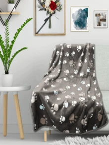 1pc Grey Pet Blanket Four Seasons Universal Warm Paw Print Blanket Suitable For Dogs And Cats Sleeping Mat Pet Supplies