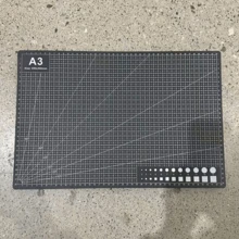 1pc Extra Large Self-Healing Cutting Mat - A1/A2/A3 Size, With Grid Lines And Diagonal Cut Guides, Suitable For Fabric, Paper, Cardboard - Heavy Duty Craft, DIY, Office, School, Technical Drawing - Compatible With Cutting Machines (Fits A0-A3 Paper Sizes) - Green Grid Layout And White Borders For Precise Alignment - Durable Smooth Surface, Long-Lasting, Large Craft Cutting Mat, Hobby Cutting Mat