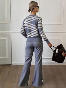 Conjunto de Mujer de 2 Piezas - Suéter de Manga Larga y Camisa con Pantalones Largos, Diseño Moderno, Multicolor, Suave y Abrigado para el Otoño e Invierno, Ideal para un Look Elegante y Acogedor. - Gris Claro - Ver 2