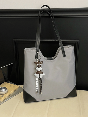 1個、多用途ファッション、高価値とニッチデザイン、手提げトートバッグ、コントラストナイロン生地スプライシングペンダントデコレーション、マルチカラーオプション大容量スクエアバッグ、レディースの日常通勤や買い物に適しています。