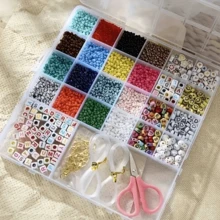 1 Box 4000 Stücke Mehrfarbige Acryl Buchstaben, Herzen, Gesichter, Sterne, Saatperlen DIY Schmuckherstellung Zubehör für Halsketten, Armbänder, Ohrringe, Handy Anhänger