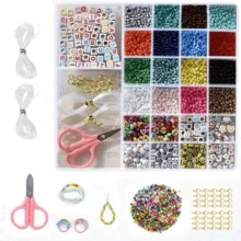 1 Box 4000 Stücke Mehrfarbige Acryl Buchstaben, Herzen, Gesichter, Sterne, Saatperlen DIY Schmuckherstellung Zubehör für Halsketten, Armbänder, Ohrringe, Handy Anhänger