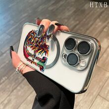 Teléfono con lente magnética electrochapada y diseño todo incluido en color negro. Compatible con carga inalámbrica magnética y compatible con phone 16 Pro Max, 16, 15 Pro, 14, 14 Plus/14 Pro Max, 13, 13 Pro, 12 Pro, 11/11 Pro y la serie Pro. Es un excelente teléfono para amigos, cumpleaños y fiestas. - Plateado - Ver 8