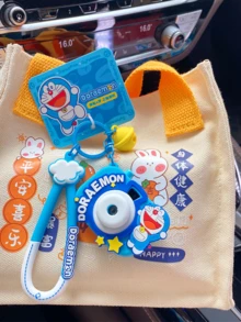 Doraemon Projector Camera Keychain, Creative Light-Up Toy With Fun Projection Feature, Perfect For Kids & Fans, Unique Collectible Item With Classic Doraemon Design, Add A Touch Of Playfulness To Keys Or Bags, Ideal Gift For Doraemon Lovers - Doraemon Projector Camera Pendant - View 3