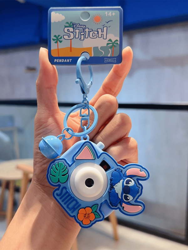 史迪奇投影相机钥匙扣，创意发光玩具，趣味投影功能，老少皆宜，经典史迪奇设计，独特收藏品，为钥匙或包包增添一丝俏皮感，史迪奇爱好者的理想礼物