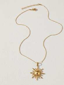 Aomogo 1pc Stainless Steel Women's Carved Flower Asymmetrical Pendant Gold Plated Necklace, Fashionable Sophisticated Minimalist Necklace For Daily Wear Valentines,Mom,Mother,Mother's Day,Gift