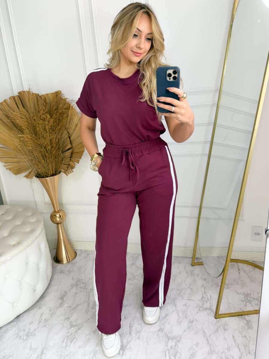Side Stripe Set With Round Neck T-Shirt And Wide Leg Pants With Pockets And Drawstring, In Premium Viscose Knit - Women's 2-Piece Set, Wide Leg Pants, Short Sleeve Blouse, Cotton, Casual, Burgundy - Màu Tím - Xem 1