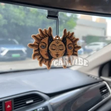 DIE SONNE, Amulett/Schutzsymbol/Design, Auto-Lufterfrischer Anhänger - Cartoon Anime Stil für Rückspiegel, Lüftungsclip, Heim- & Bürodekoration, kreatives Design, Geschenkidee für Freunde