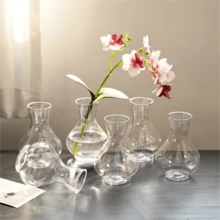1/4/6 piezas Jarrones modernos pequeños y transparentes, adecuados para la decoración de mesas de boda y restaurantes, macetas de plástico para escritorio y alféizar del hogar, a prueba de roturas y duraderos, diseño minimalista, estilo moderno, jarrones ligeros, jarrones multiusos para propietarios de restaurantes y decoradores