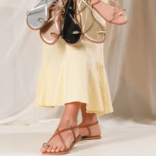 Women's Flat Flip Flop Sandals With Buckle And Thin Straps, Easy To Wear Beach Sandals - 駝色 - 查看 3