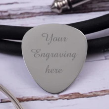 Púa de guitarra de acero inoxidable grabada a medida - Regalo de música personalizado para guitarristas, regalo de cumpleaños/Navidad grabado con láser para músicos, plectro de metal único con grabado de letras/nombre, regalo para niños