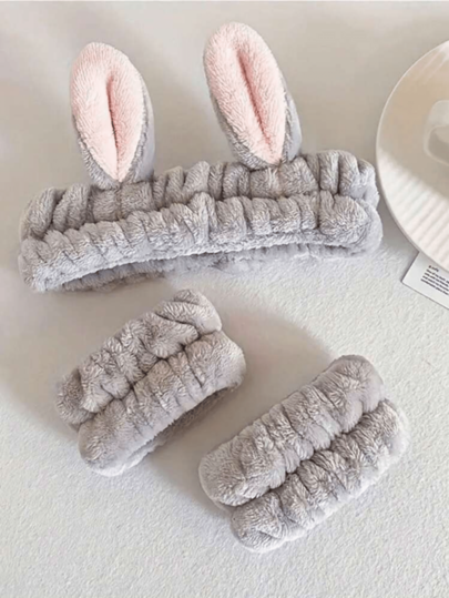三件套毛绒发带和腕带，纯色弹力兔耳装饰发带，柔软腕带，适合洗脸和化妆。女士发带浴巾套装。发饰