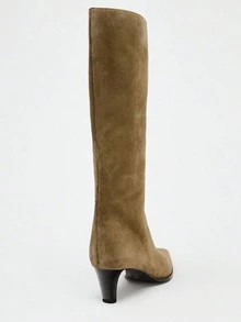 秋冬季西部风假日简约高端猫跟短靴，2025款宽筒中筒修身靴，工装靴，棕色靴子，猫跟