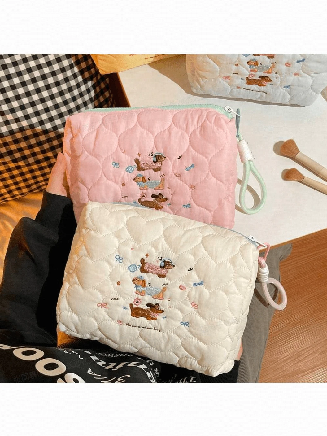 1pc Cute Cartoon Puppy Pattern Cosmetic Bag, Travel Makeup Organizer Pouch, Skincare & Makeup Storage Bag, Portable Toiletry Bag, Suitable For Vacation, Party, Daily Use, Fun & Fashionable Design, Applicable For Holiday, Beach, Bathroom, Bedroom Storage, Large Capacity - Blue and White - View 1