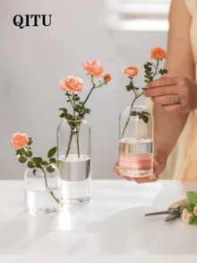 一款现代手工透明玻璃花瓶，手绘复古水培花蕾架花瓶，装饰花瓶，现代迷你透明玻璃花蕾花瓶，家居装饰花卉中心摆件，完美契合波西米亚风格厨房装饰，简约圆柱形花瓶，可用作水培植物的中心摆件，个性化礼品之选。