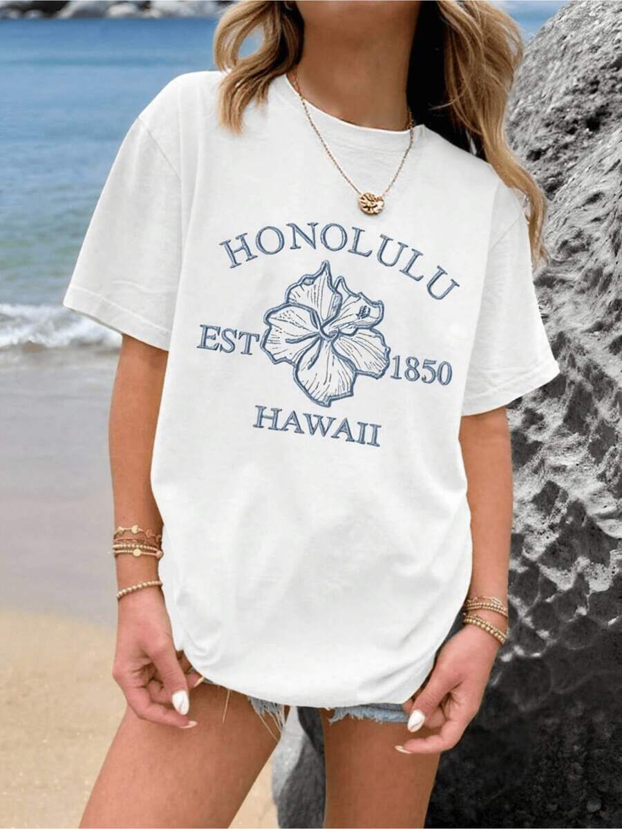 A Classic Graphic Featuring HONOLULU EST 1850 HAWAII Surrounding A Detailed Tropical Hibiscus Flower Emblem 100% Cotton Tween Girls TShirts Tshirt - 白色 - 查看 1