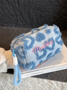 定制刺绣名字心形拉链化妆包 - 旅行、护肤和化妆品收纳的理想之选 | 柔软面料，护肤和化妆品收纳袋，可手洗，无需干洗，旅行必备包 | 人造毛皮化妆包 - 彩色 - 查看 4