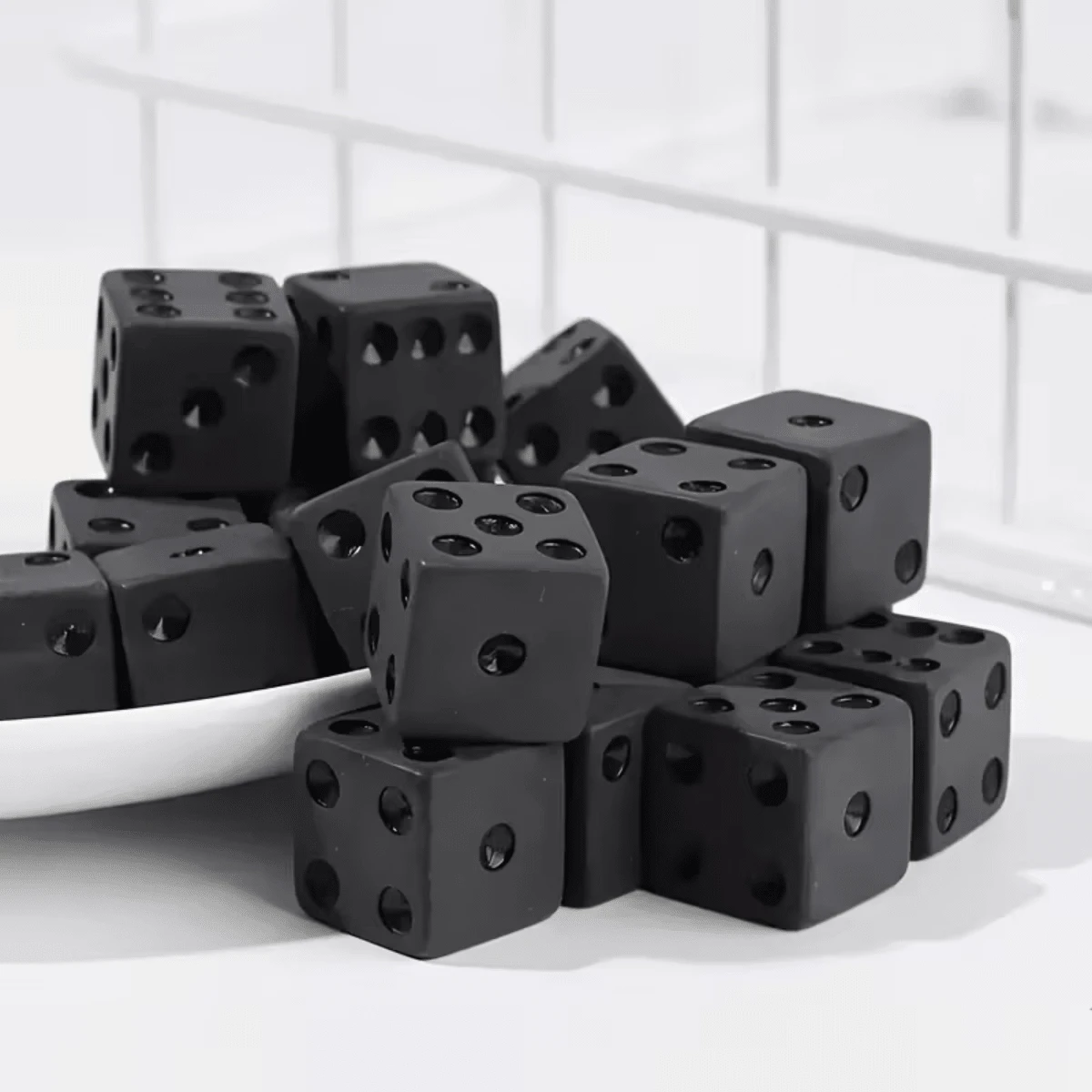 12pcs Classic 16mm Matte Black Acrylic Dice Set, Suitable For Board Games And Parties, Matte Black Dice, Perfect Gift For Christmas, Halloween, Thanksgiving - Multicolor - View 1