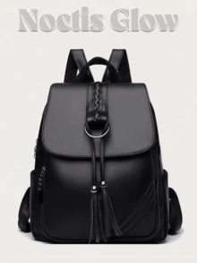 Crafted From Leather, The Backpack Has A Sleek Design With A Braided Detail And Tassel Accents On The Front Flap. It Features Adjustable Straps For Comfortable Carrying, Suitable For Holding Daily Essentials Like A Tablet, Wallet, And Cosmetics. The Structured Shape And Stylish Elements Make It A Practical Accessory, Ideal For Both Work Commutes And Casual Outings. - 彩色 - 查看 8