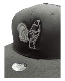Gorra Semicurva Tumbada Placa Metalica "El Gallo" - Blanco y Negro - Ver 5
