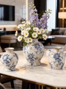 1 pieza Jarrón de cerámica vintage azul y blanco pintado a mano - Decorado con un patrón floral de cabaña rural, adecuado para arreglos florales, perfecto como acento para la decoración del hogar en estilo bohemio. Ideal para exhibiciones florales en la sala de estar, mesa de comedor, estudio, oficina, alféizar de la ventana, bodas y talla grande. - multicolor - Ver 11