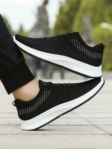 Nuevos zapatos informales versátiles de moda con malla antiolor, Zapatos para correr al aire libre para hombres, Zapatillas transpirables para estudiantes de primavera y otoño,Zapatos para correr de malla transpirable para hombres,Zapatos nuevos para hombres,Zapatillas de tenis ligeras con cordones,Zapatillas deportivas casuales ligeras antideslizantes. - Negro - Ver 8