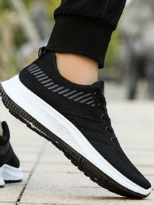 Nuevos zapatos informales versátiles de moda con malla antiolor, Zapatos para correr al aire libre para hombres, Zapatillas transpirables para estudiantes de primavera y otoño,Zapatos para correr de malla transpirable para hombres,Zapatos nuevos para hombres,Zapatillas de tenis ligeras con cordones,Zapatillas deportivas casuales ligeras antideslizantes. - Negro - Ver 7