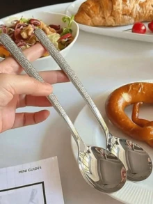 1pc Oversized Western-Style Cooking Spoon With Handle: Elegant Exploration On The Dining Table. Explore Our Refined Oversized Western-Style Cooking Spoon, An Essential For Every Food Enthusiast. - Multicolor - View 2